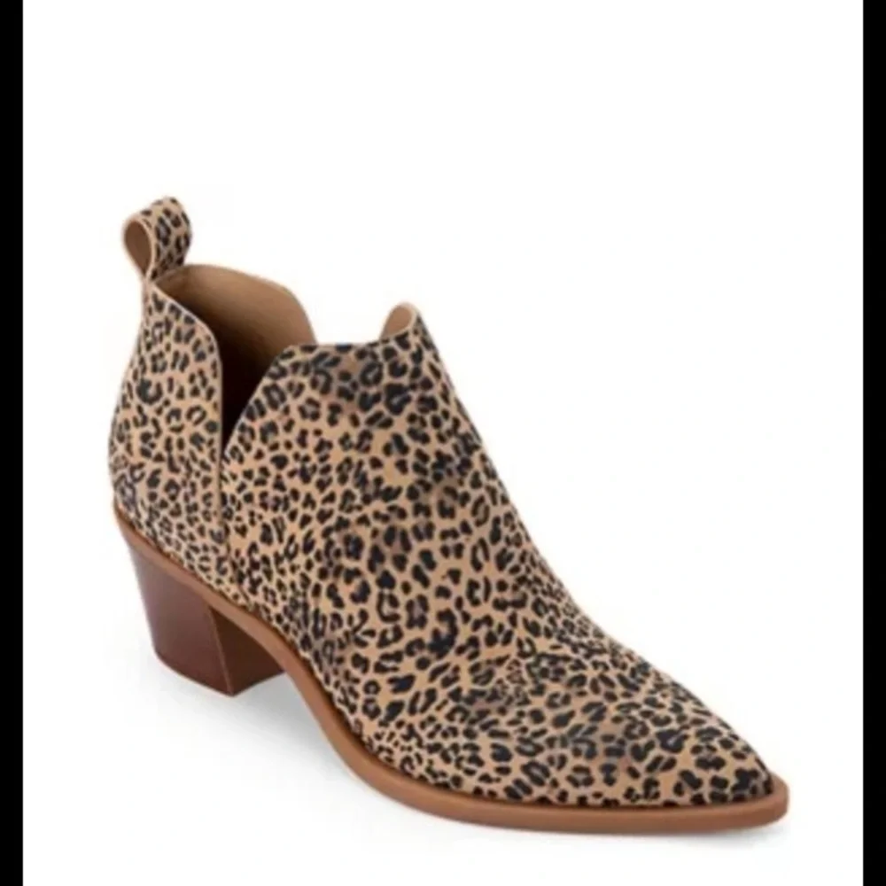 Women’s Dolce Vita Satara Stack Heeled Leopard Booties - Picture 1 of 6